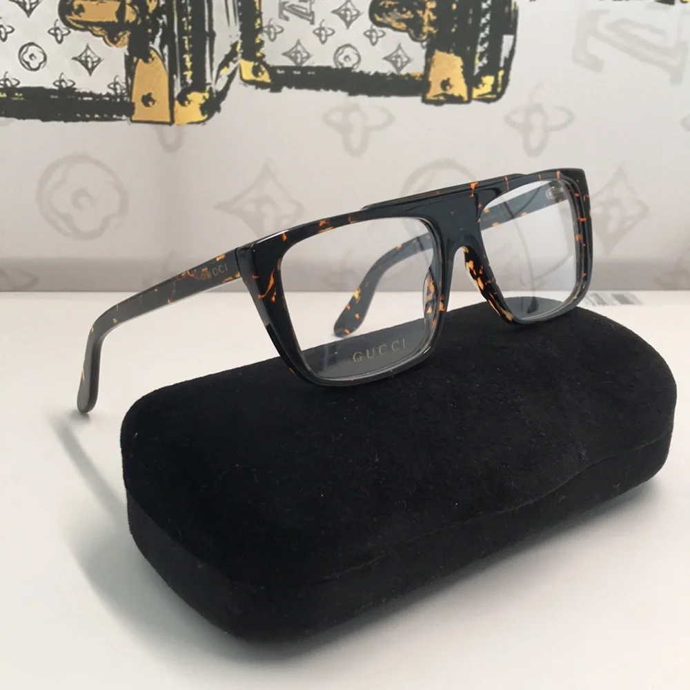 New Authentic Gucci Tortoiseshell Square Glasses GG1040o 002